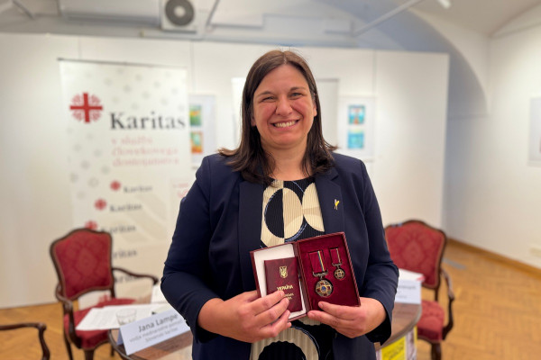 Jana Lampe prejela državno odlikovanje Ukrajine - red za zasluge