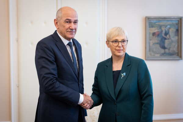 Janša pri predsednici republike: Prvič mi bo neprijetno iti na vrh Nata