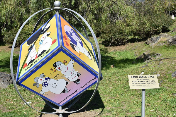 Škofja Loka bo prvo slovensko mesto z veliko kocko miru