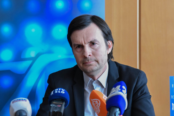 Uroš Urbanija: "Če RTV SLO ne bi več funkcionirala, nihče ne bi tega niti opazil"