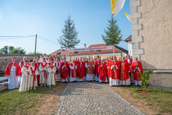 Premestitve v novomeški škofiji