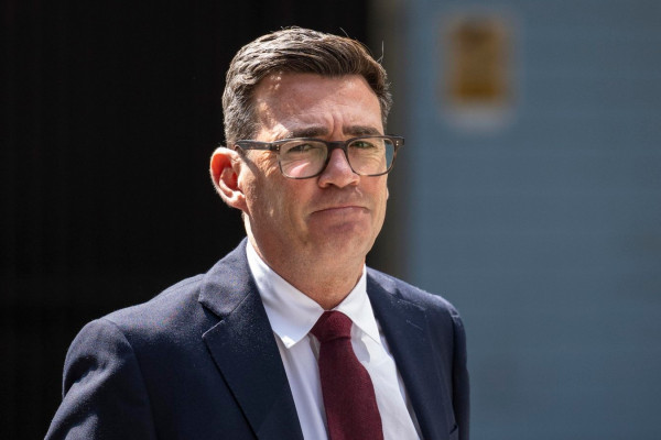 Novi britanski premier Andy Burnham katoličan »a la carte«