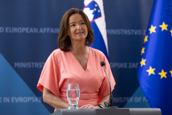 S to zgodbo je Janša pokazal, da ni "mali Orban"