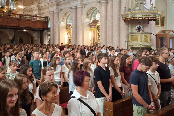 Šolarji in dijaki v novo leto z veliko pričakovanji