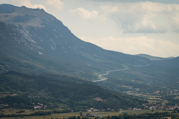 Kaj bi bilo, če bi meja ostala pri Postojni?