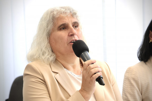 Ko kandidiramo za delovno mesto smo vedno nekje na "minus dvajset" ...