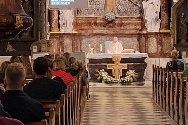 Pater Toni Brinjovc: »Vajina ljubezen ni zaman.«