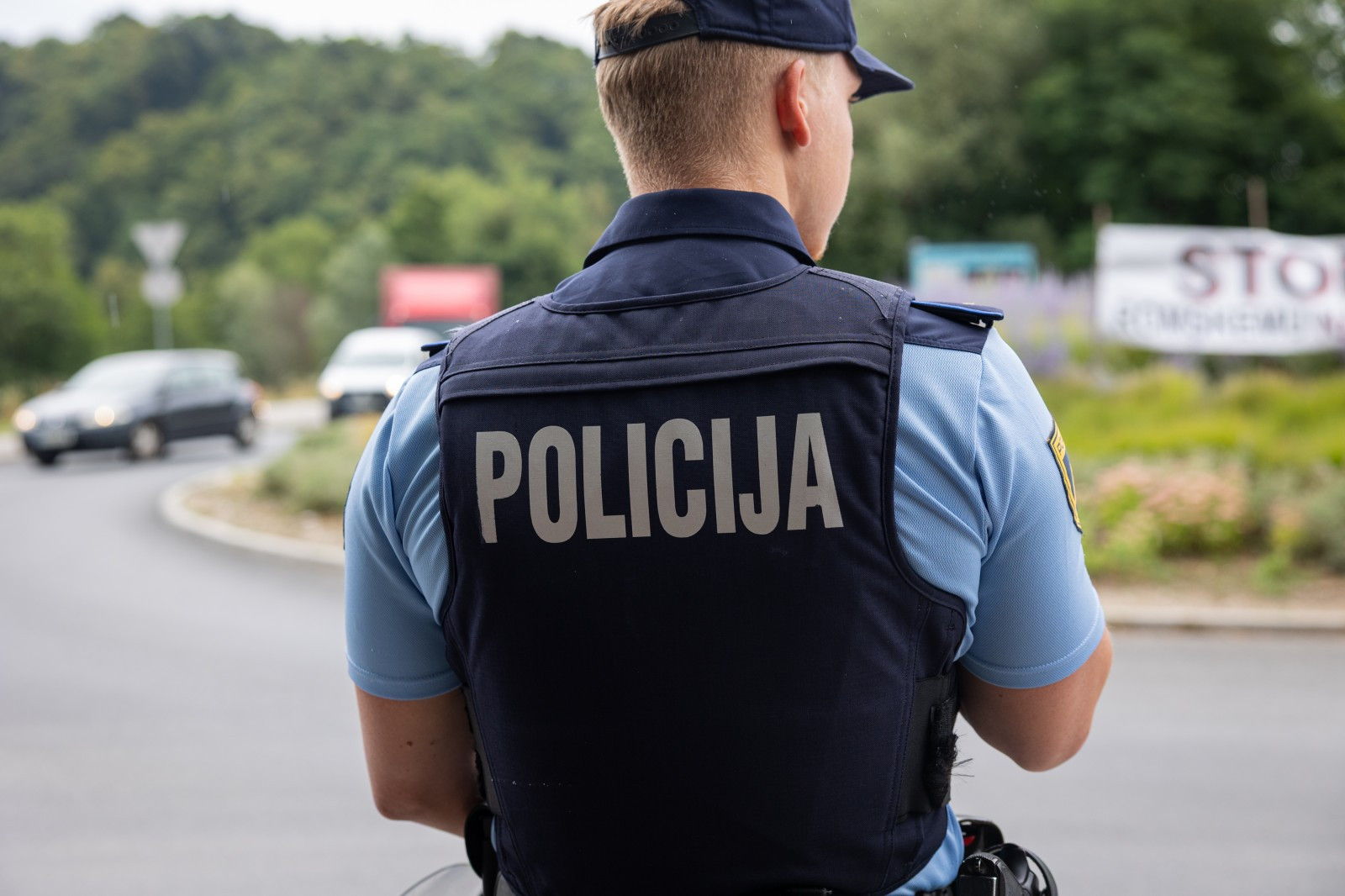 Policija