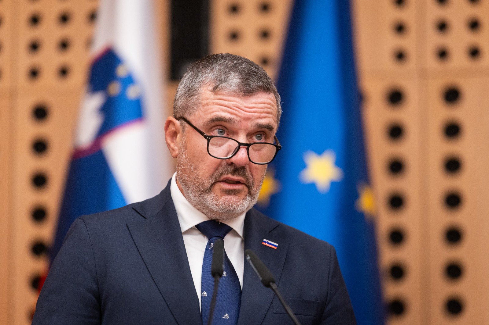Zunanji minister Tone Kajzer