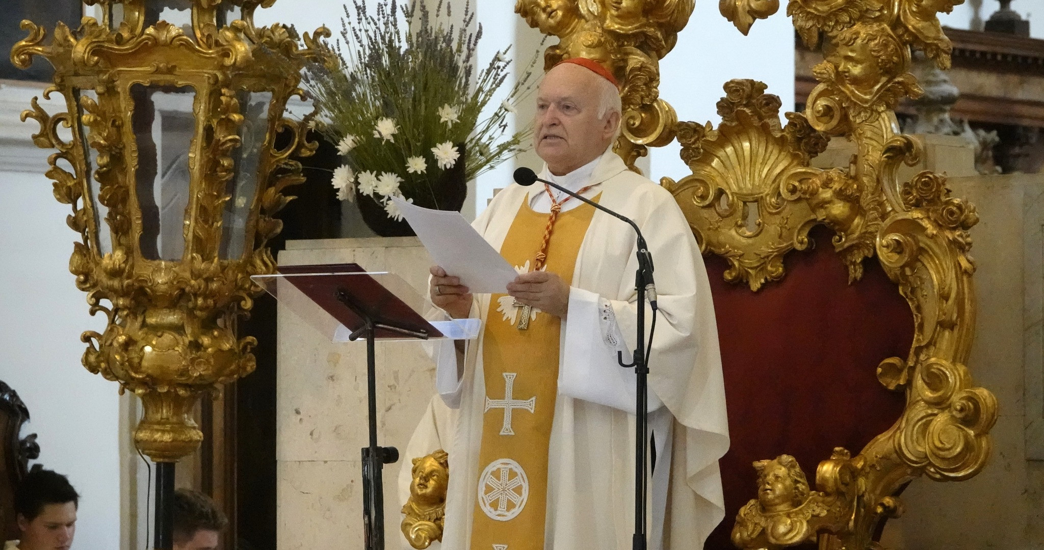 Kardinal Nemet med sveto mašo v koprski stolnici