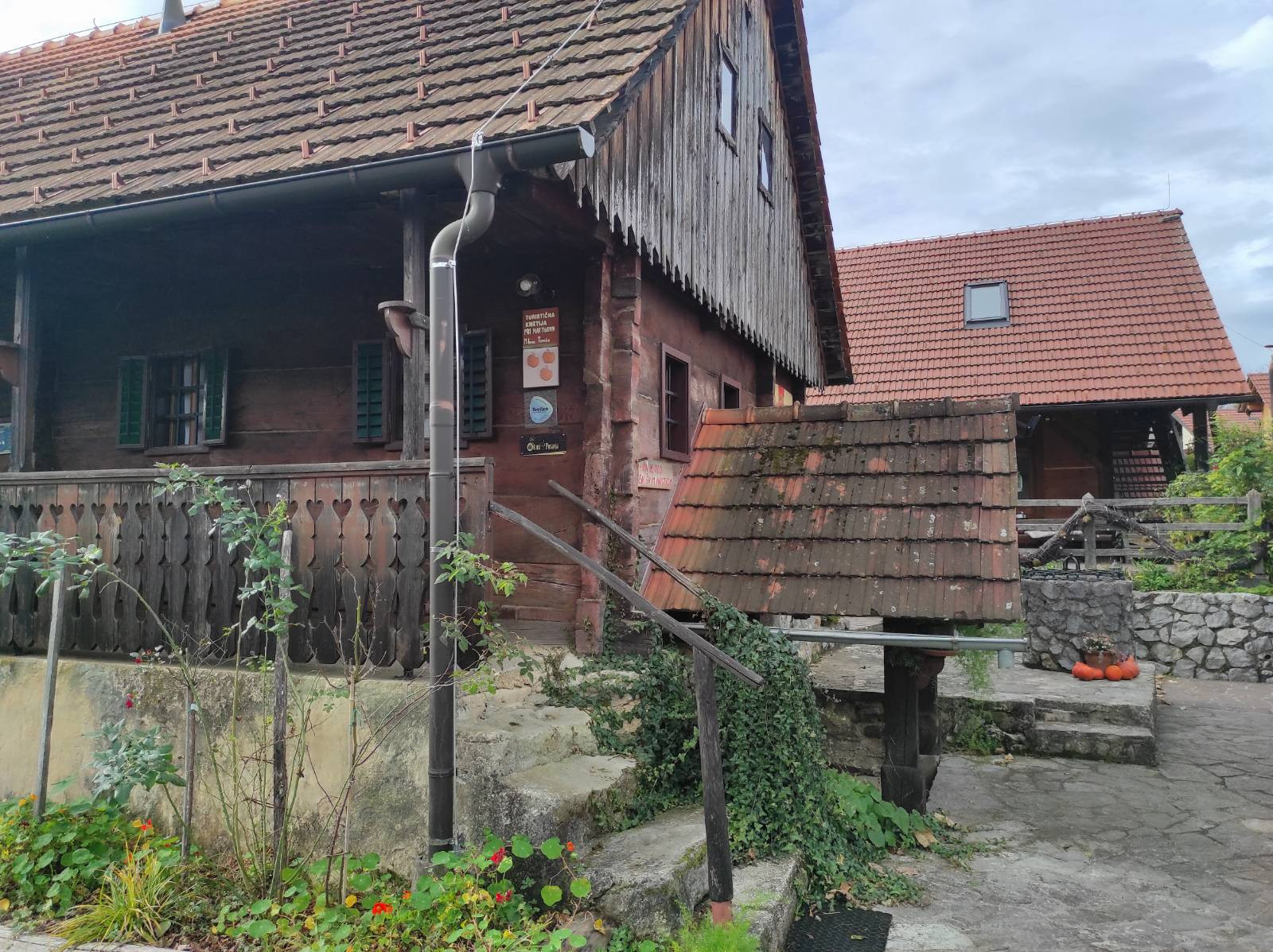 Pogled na domačijo Martinovih