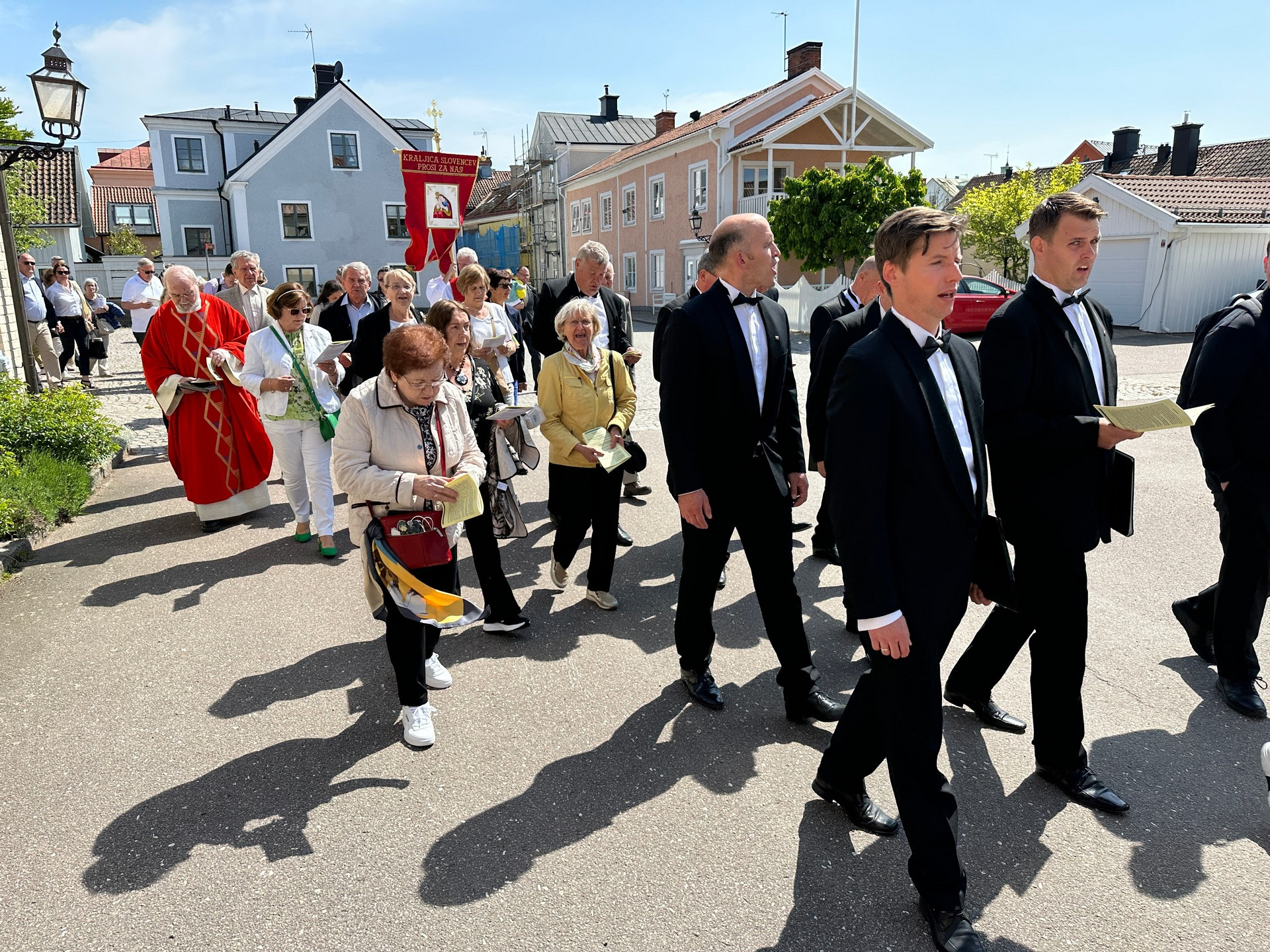 Po sveti maši je bila procesija