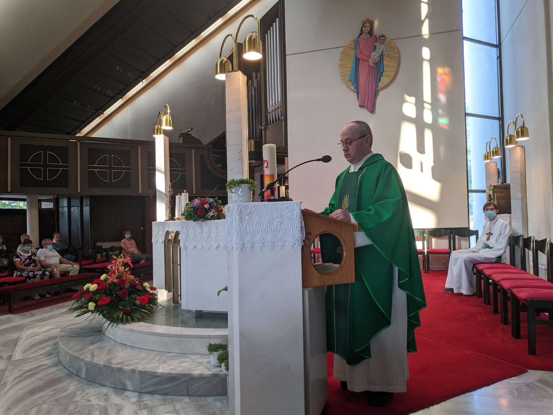 Najbolj prepoznavni obraz Radia Ognjišče je njegov glavni urednik msgr. Franci Trstenjak
