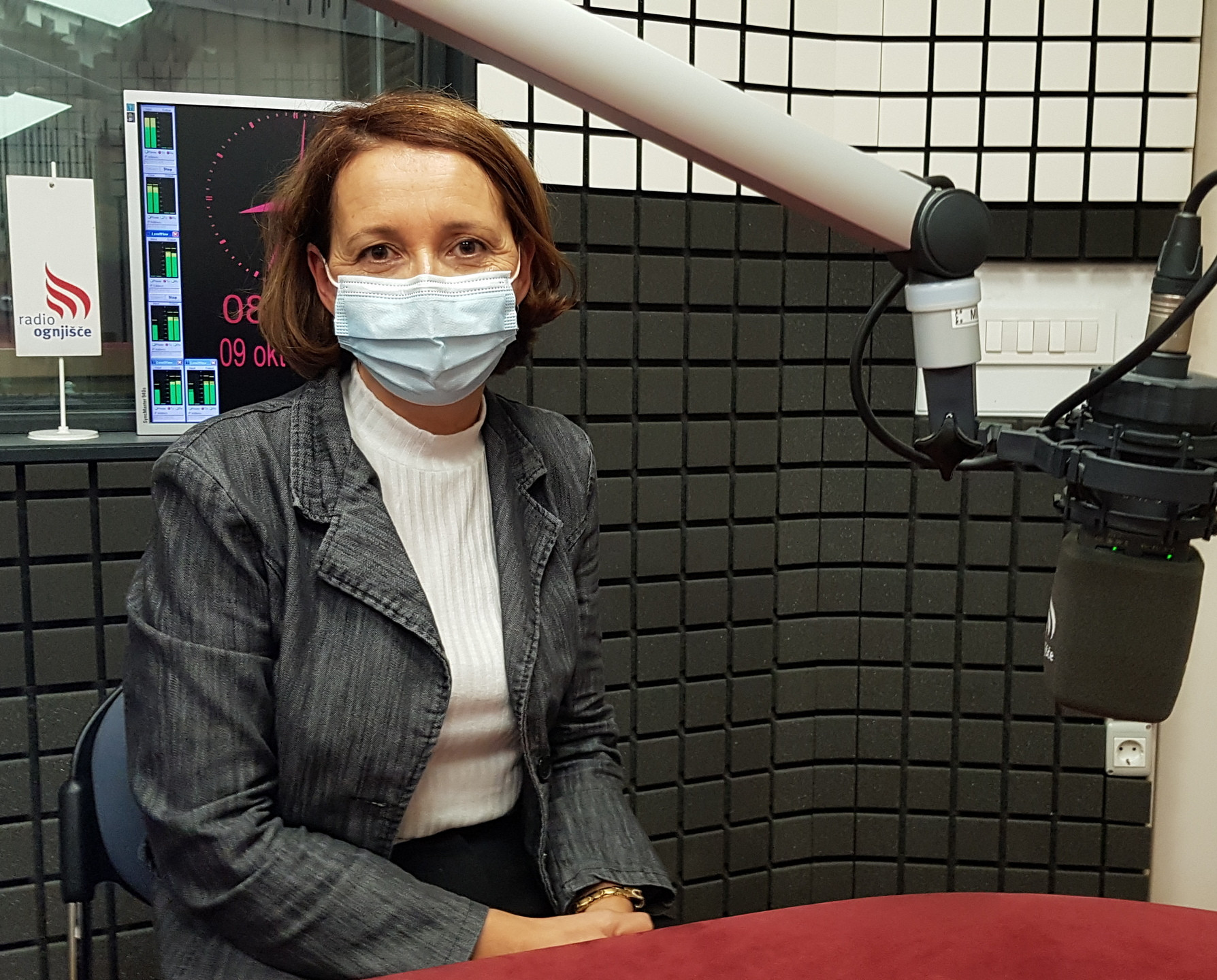 Naša gostja v studiu je bila Metka Velepec Šajn, na daljavo pa je bila z nami povezana  tudi klinična psihologinja Lea Štern 