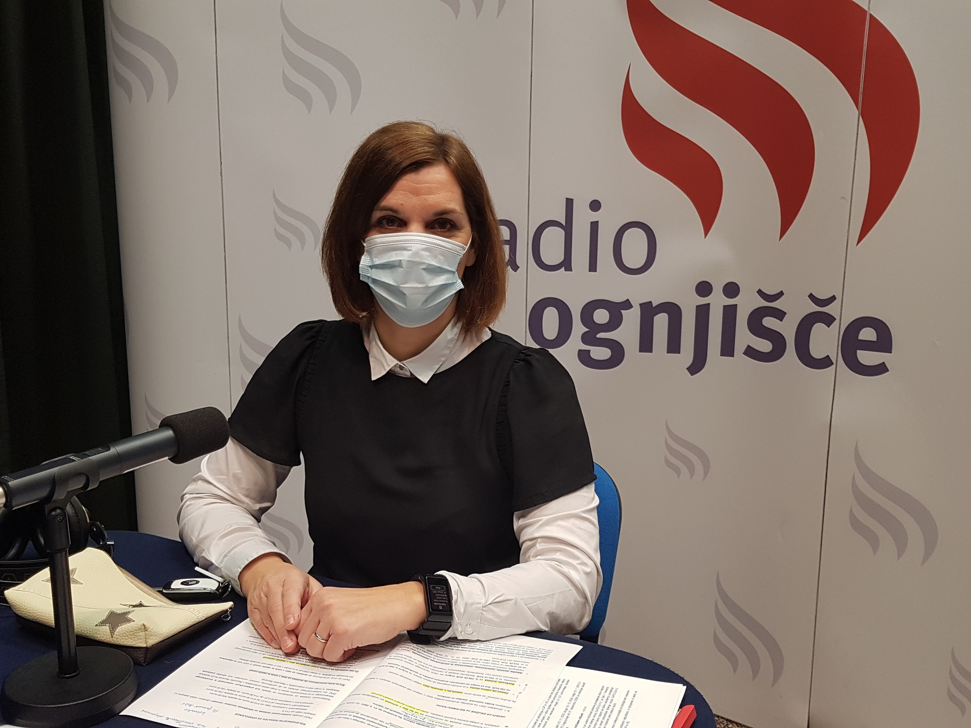 Valentina Vehovar je odgovarjala tudi na vprašanja poslušalcev.