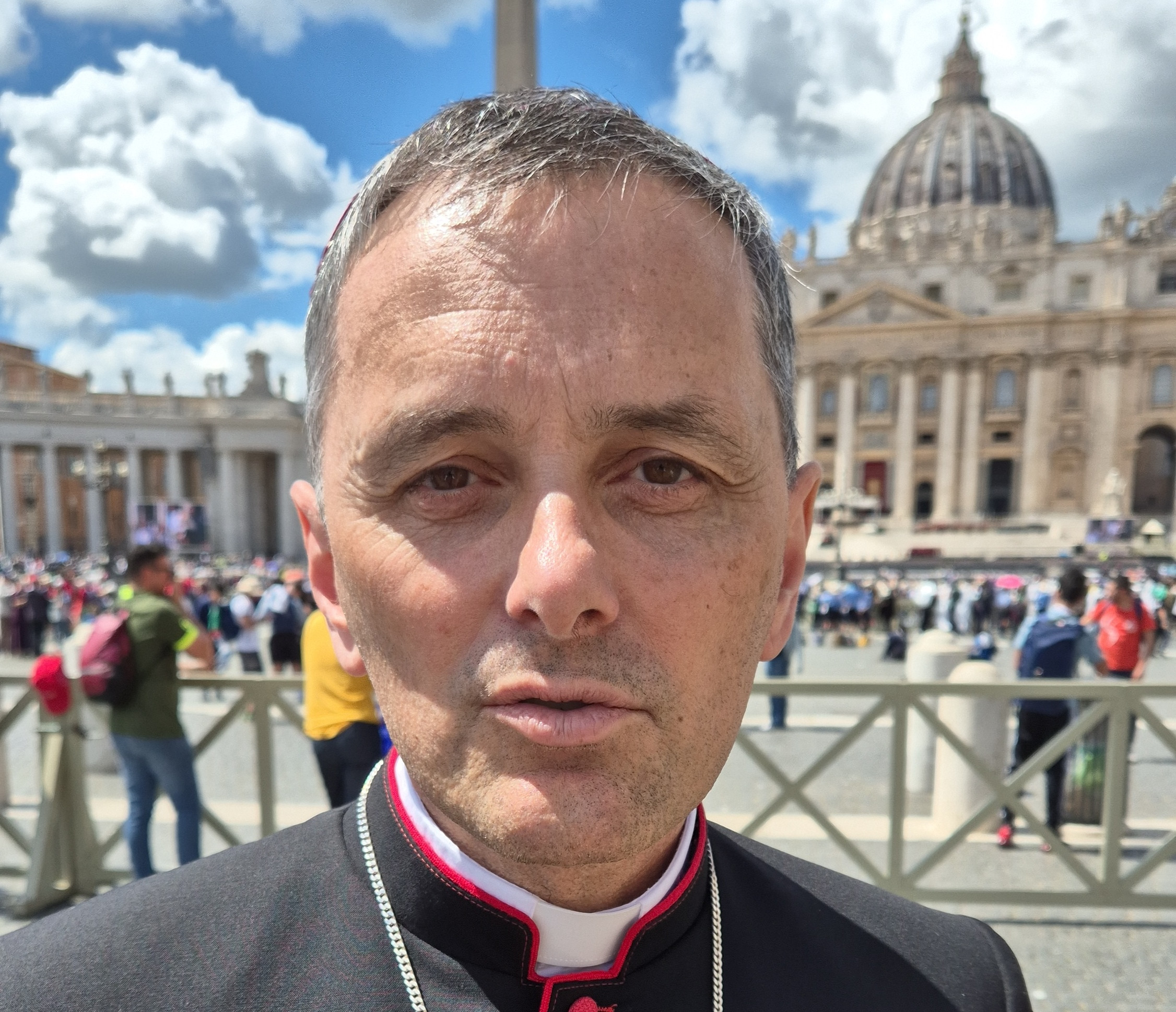 Škof Andrej Saje