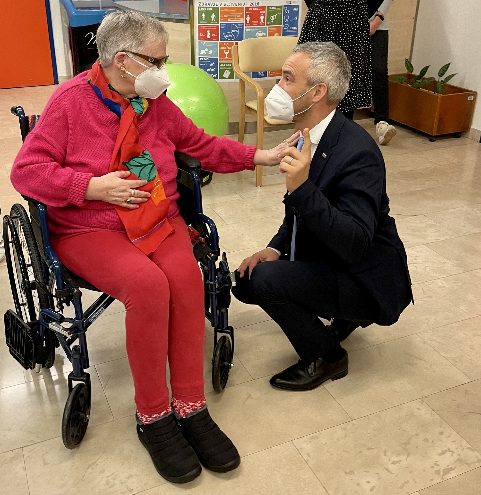 Domovi za ostarele so presenečeni, da minister z ekipo pride vse preveriti na teren