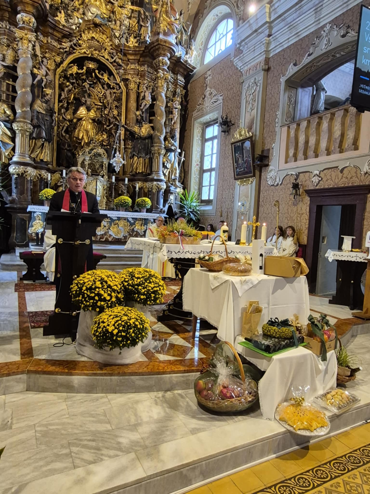 Evangeličanski škof mag. Leon Novak