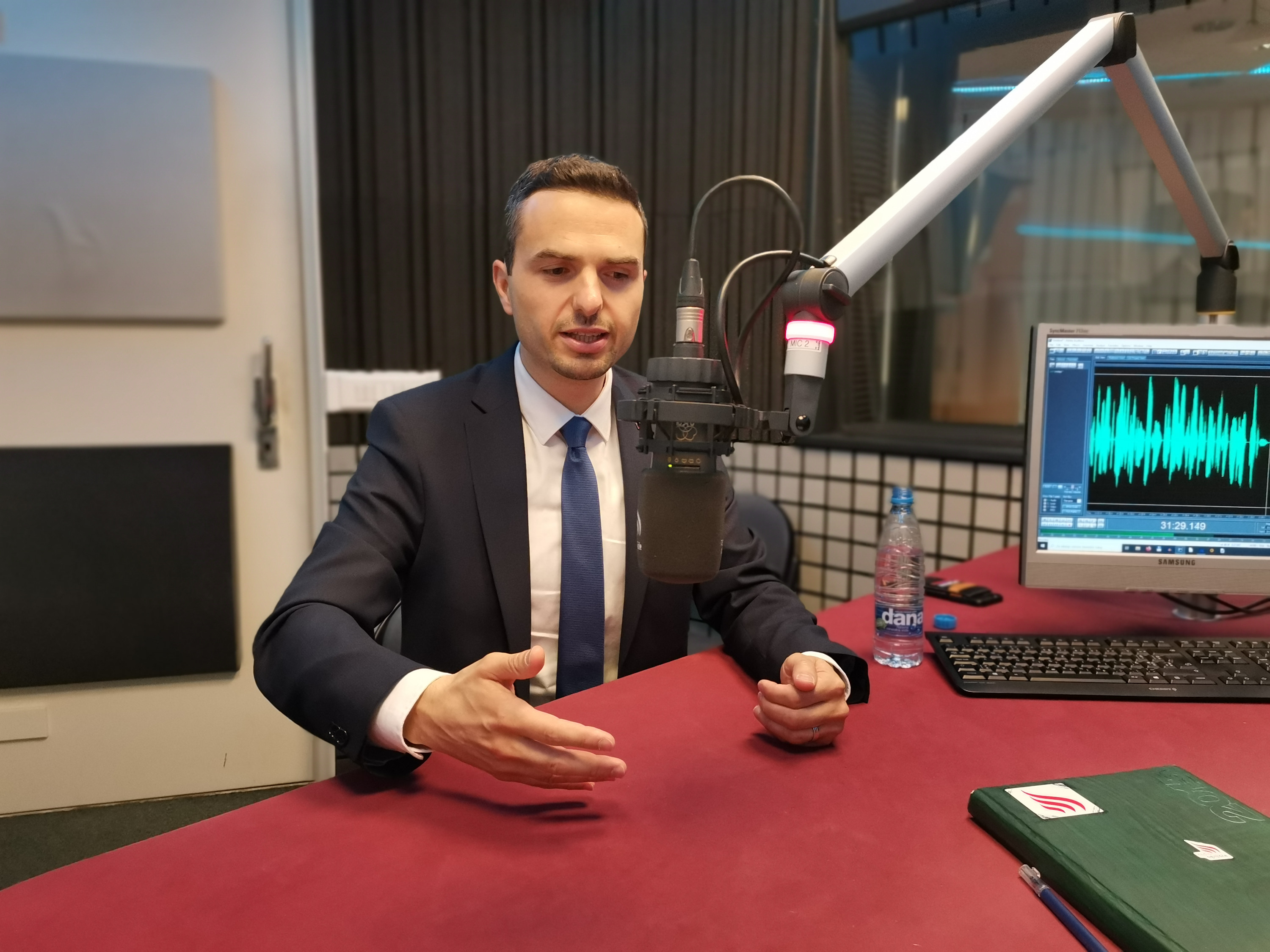 Minister Matej Tonin v pogovoru za naš radio