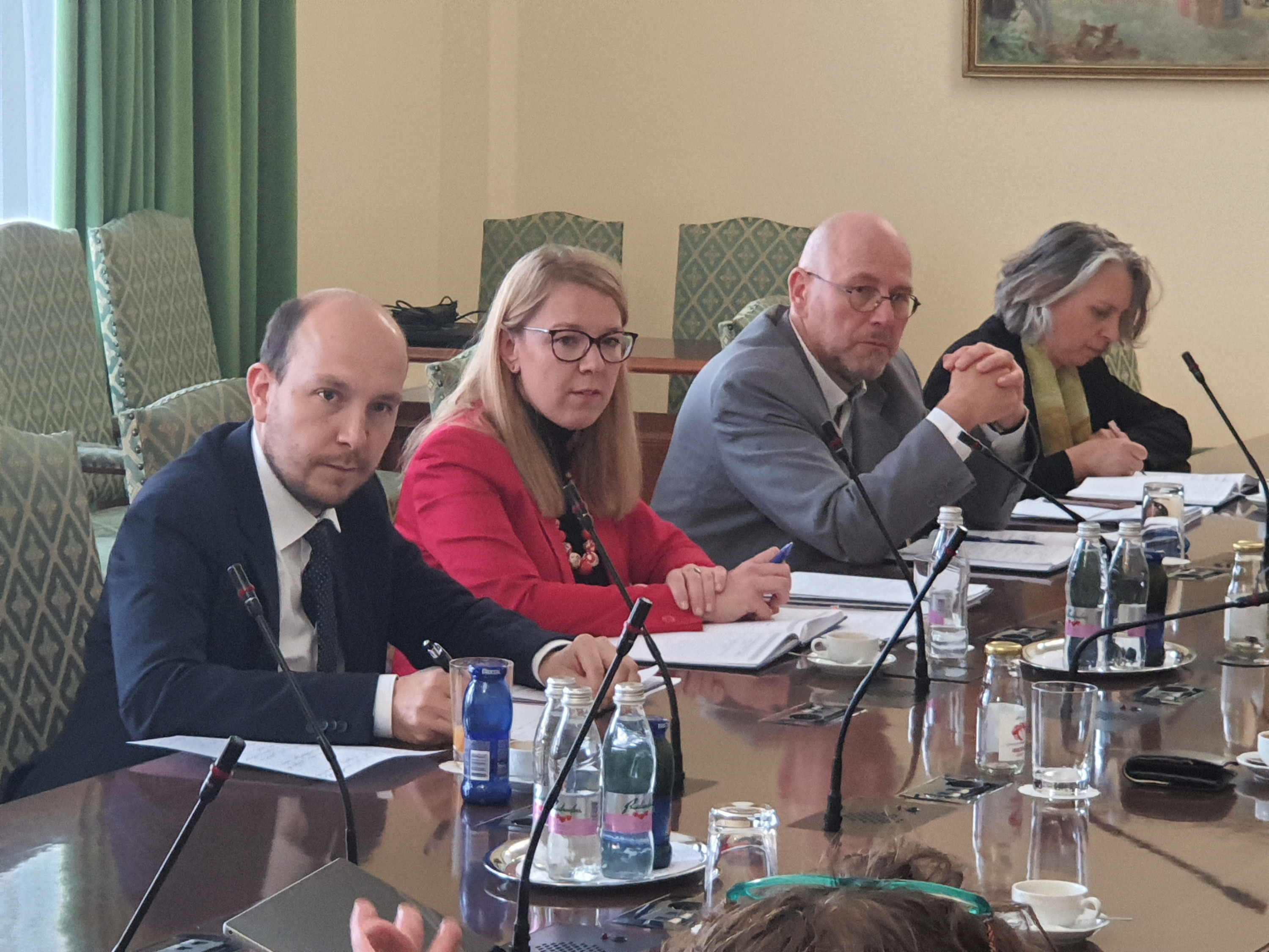 Ministrica Jaklitsch s sodelavci