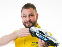 Inštruktor AMZS Sandi Sheikha