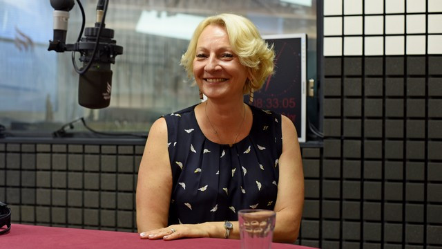Dr. Karin Sernec