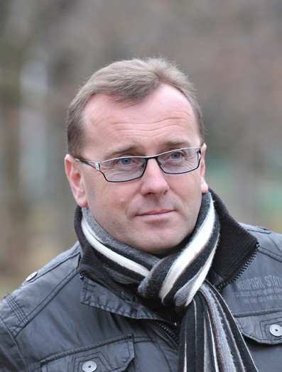 Mag. Martin Lisec je logoterapevt, predavatelj, mediator, coach in urednik. Je ustanovitelj in direktor Inštituta Stopinje ter strokovni vodja izobraževalnih programov Inštituta Stopinje. 