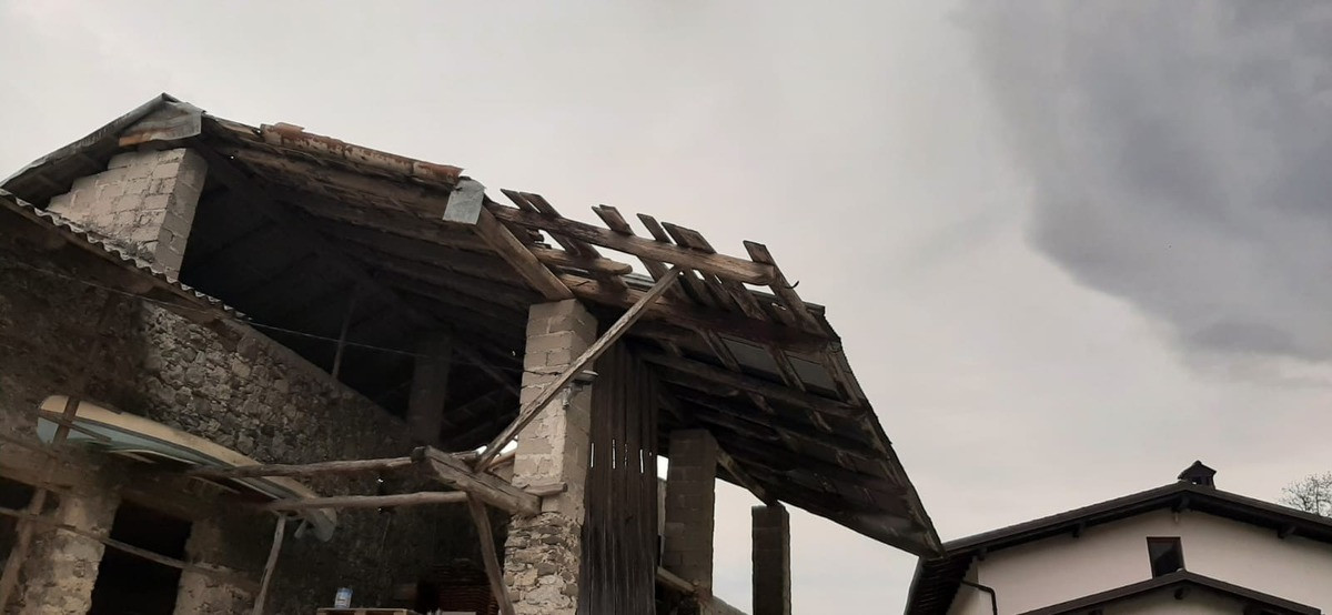 Posledice močnega vetra v občini Kobarid