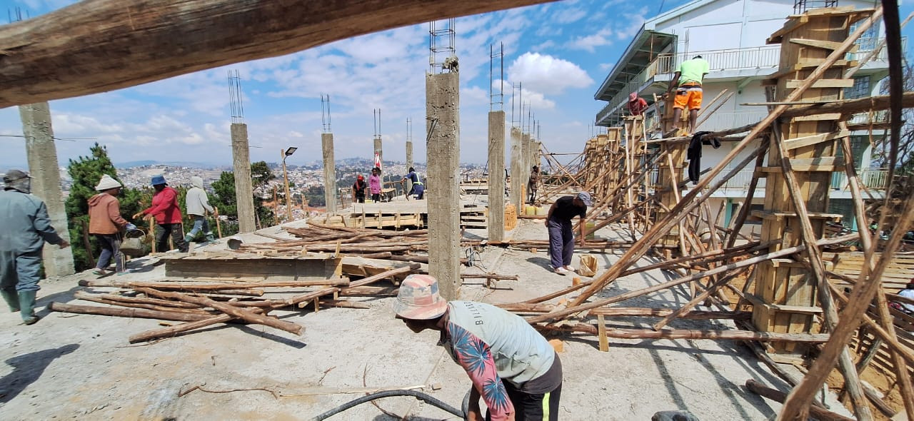 Gradnja nove šole, Madagaskar