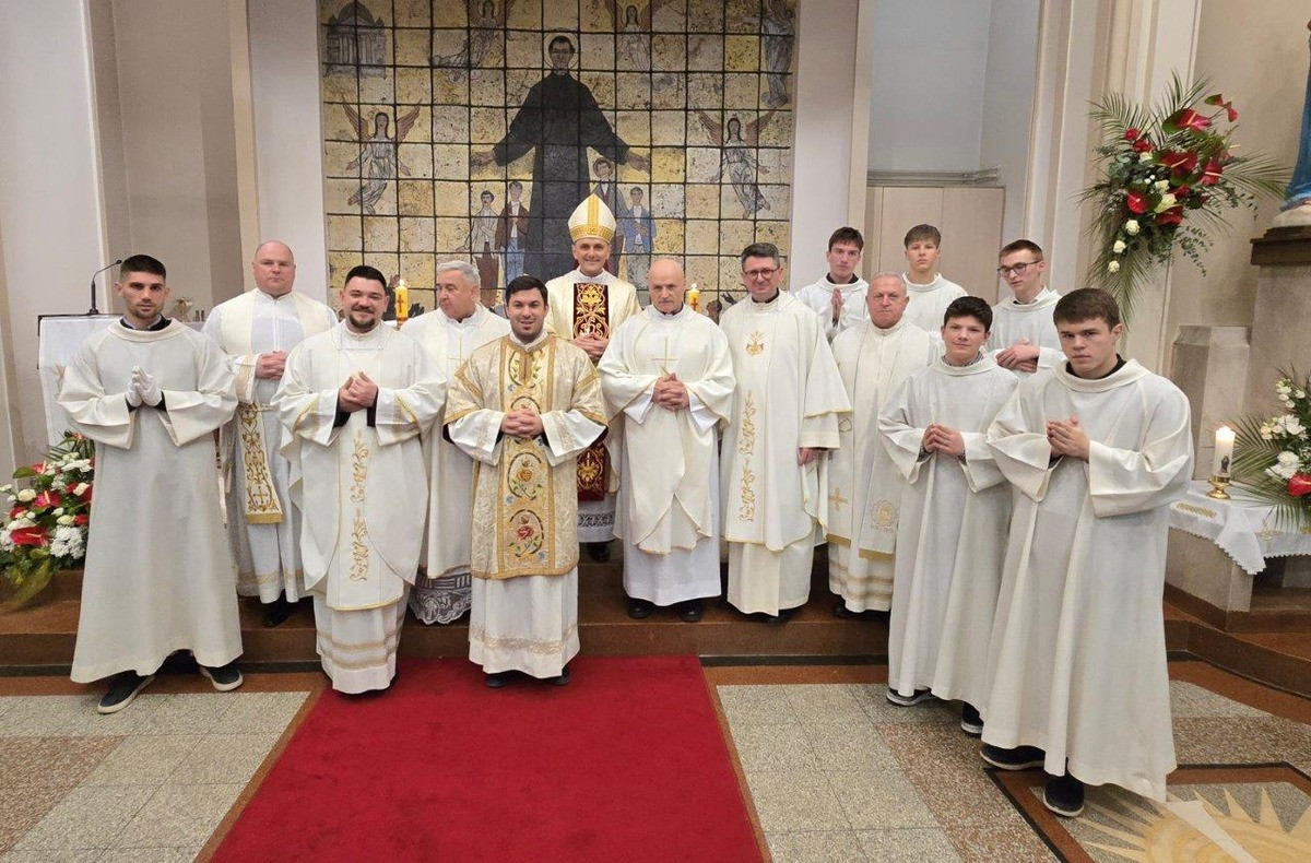 Škof Andrej Saje pri salezijancih v Zagrebu