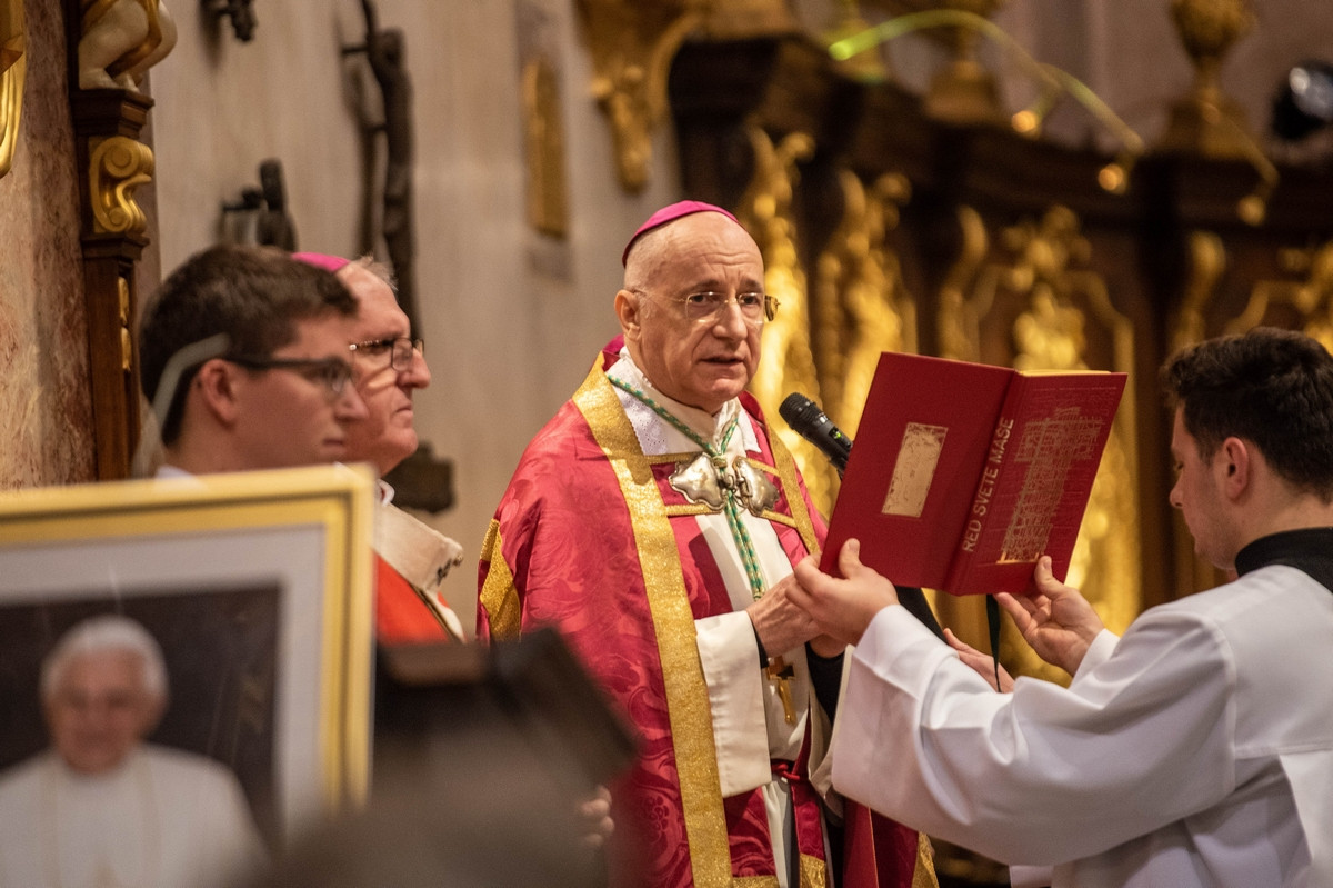 Apostolski nuncij v Sloveniji Jean-Marie Speich