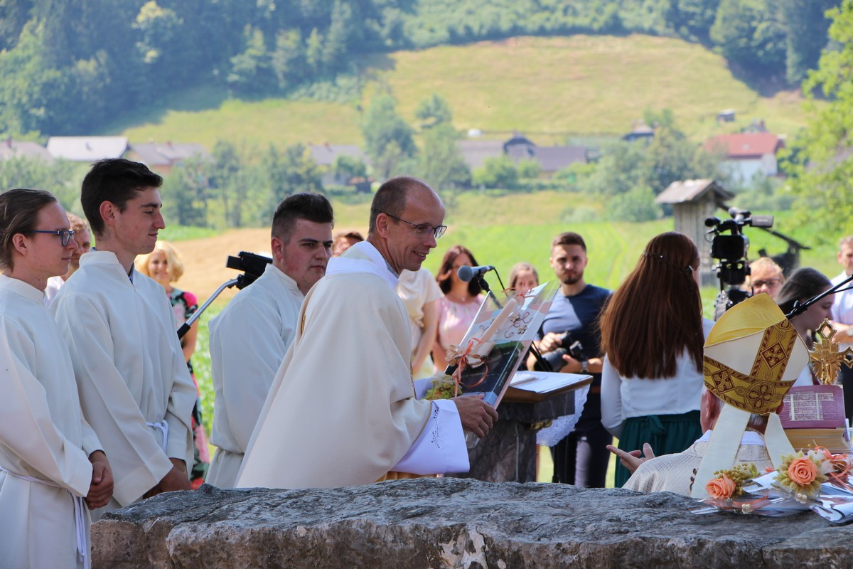 Med sv. birmo na Suhi pri Škofji Loki