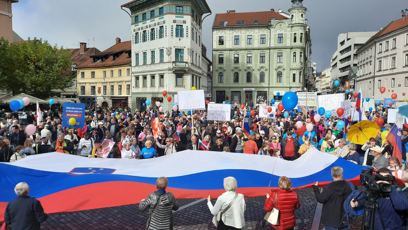 Naj Slovenijo napolni veselje do življenja