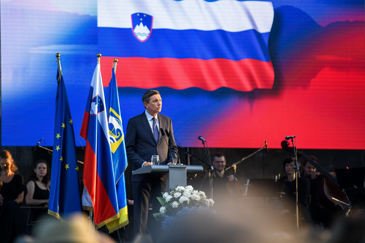 Govornik nekdanji predsednik republike Borut Pahor