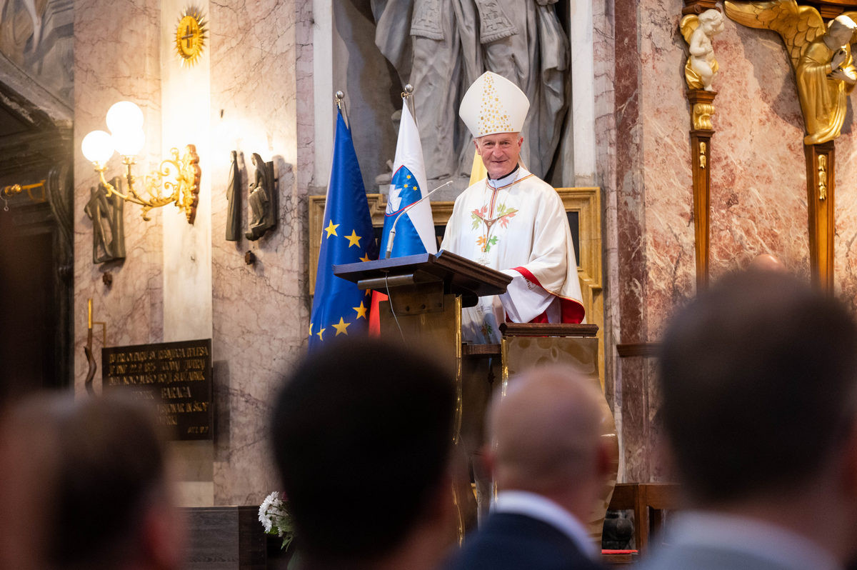 Ljubljanski pomožni škof Anton Jamnik