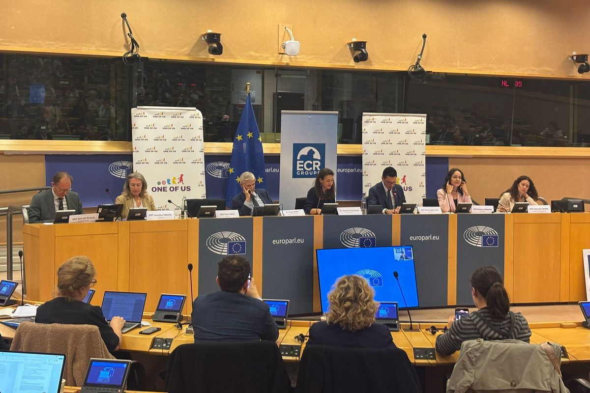 Nonferenca Prava izbira pomeni pravo podporo: Ženske po vsej Evropi pozivajo k boljši podpori.