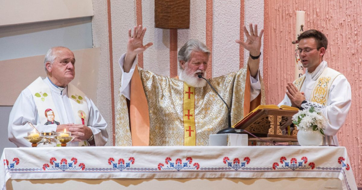 Ponovitev zlate maše Pedra Opeke