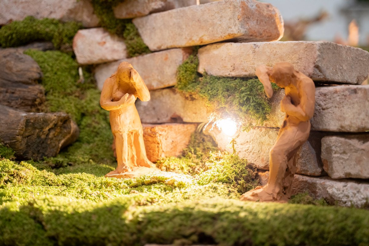 Adam in Eva zunaj obzidja