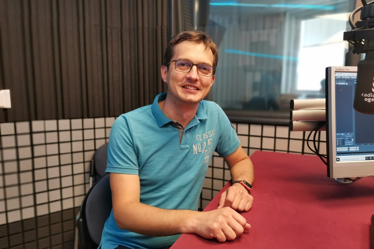 Dr. Janez Dolinar