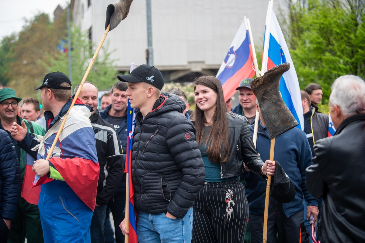 Protest kmetov