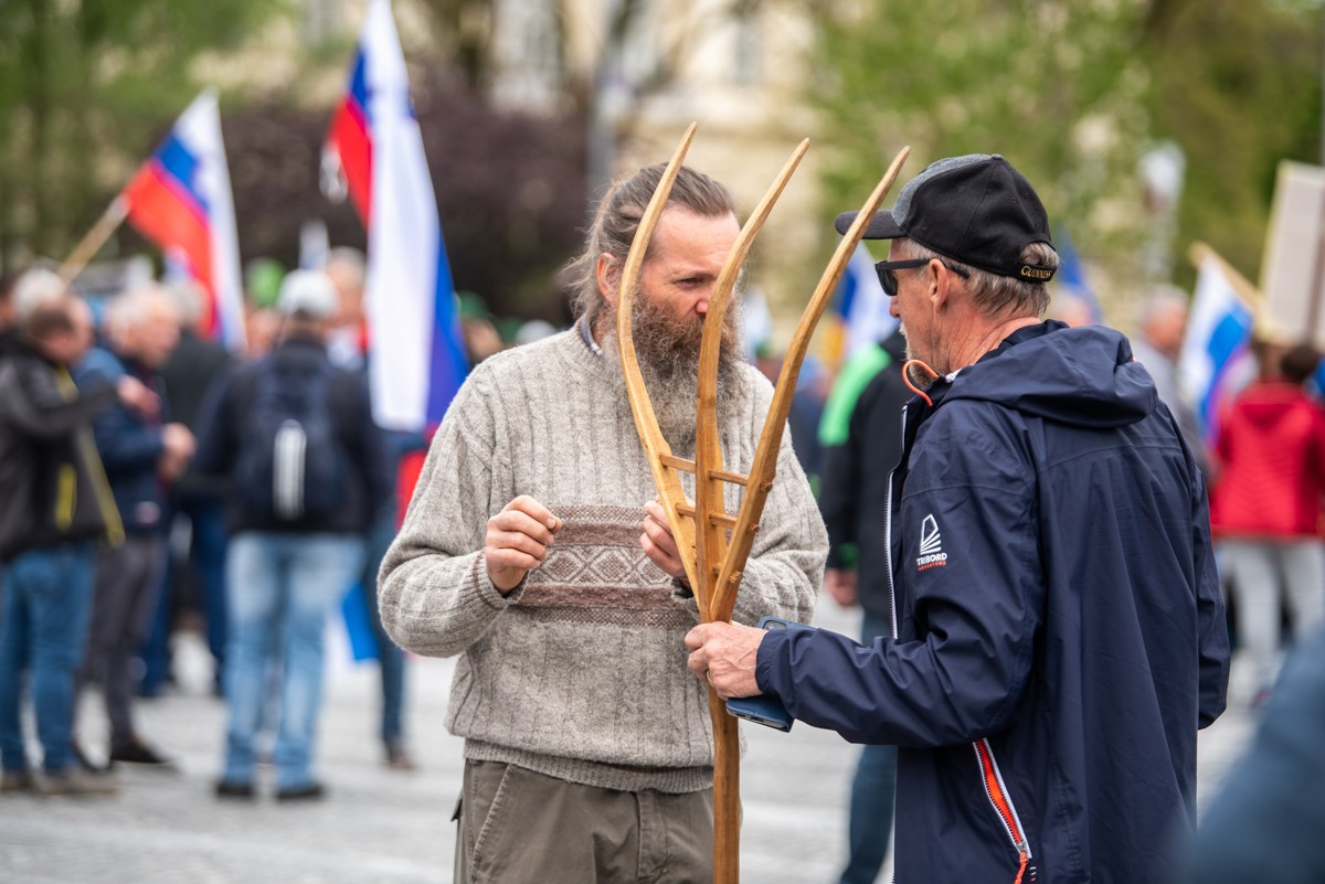 Protest kmetov