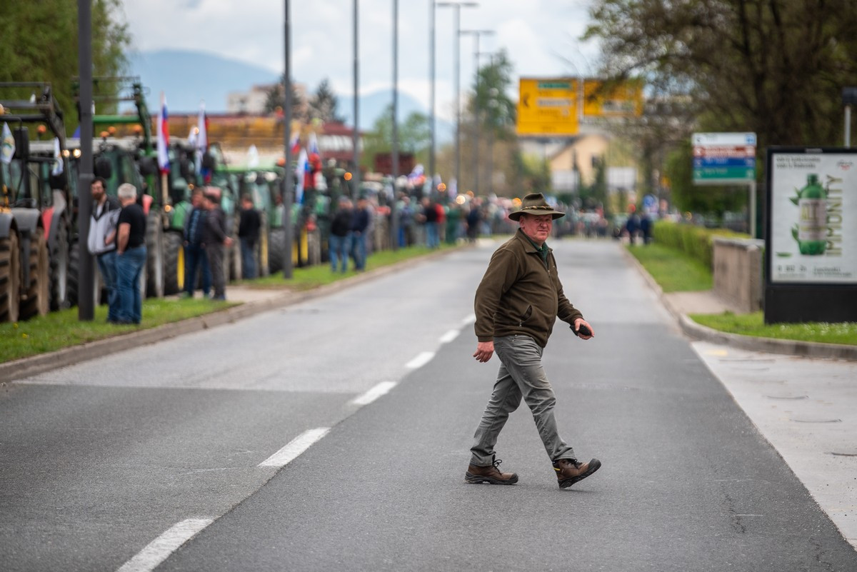 Protest kmetov