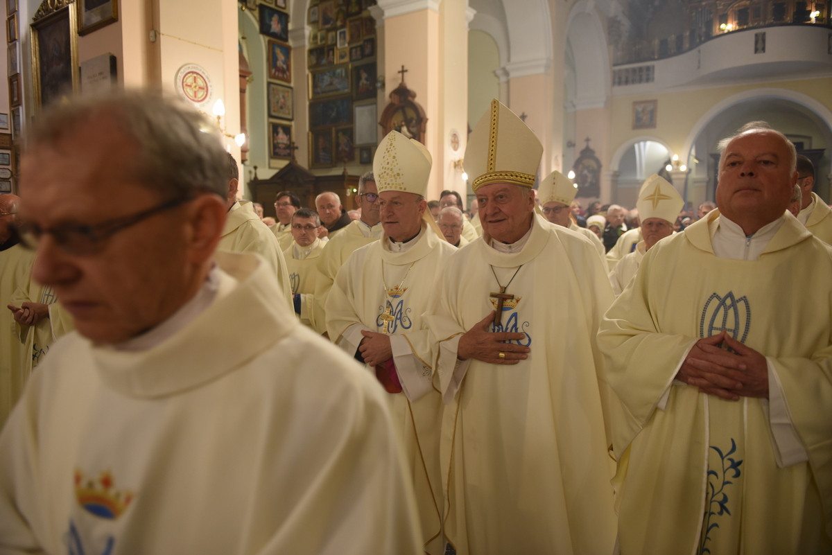 Slovesno somaševanje ob 25 letnici radia Ognjišče