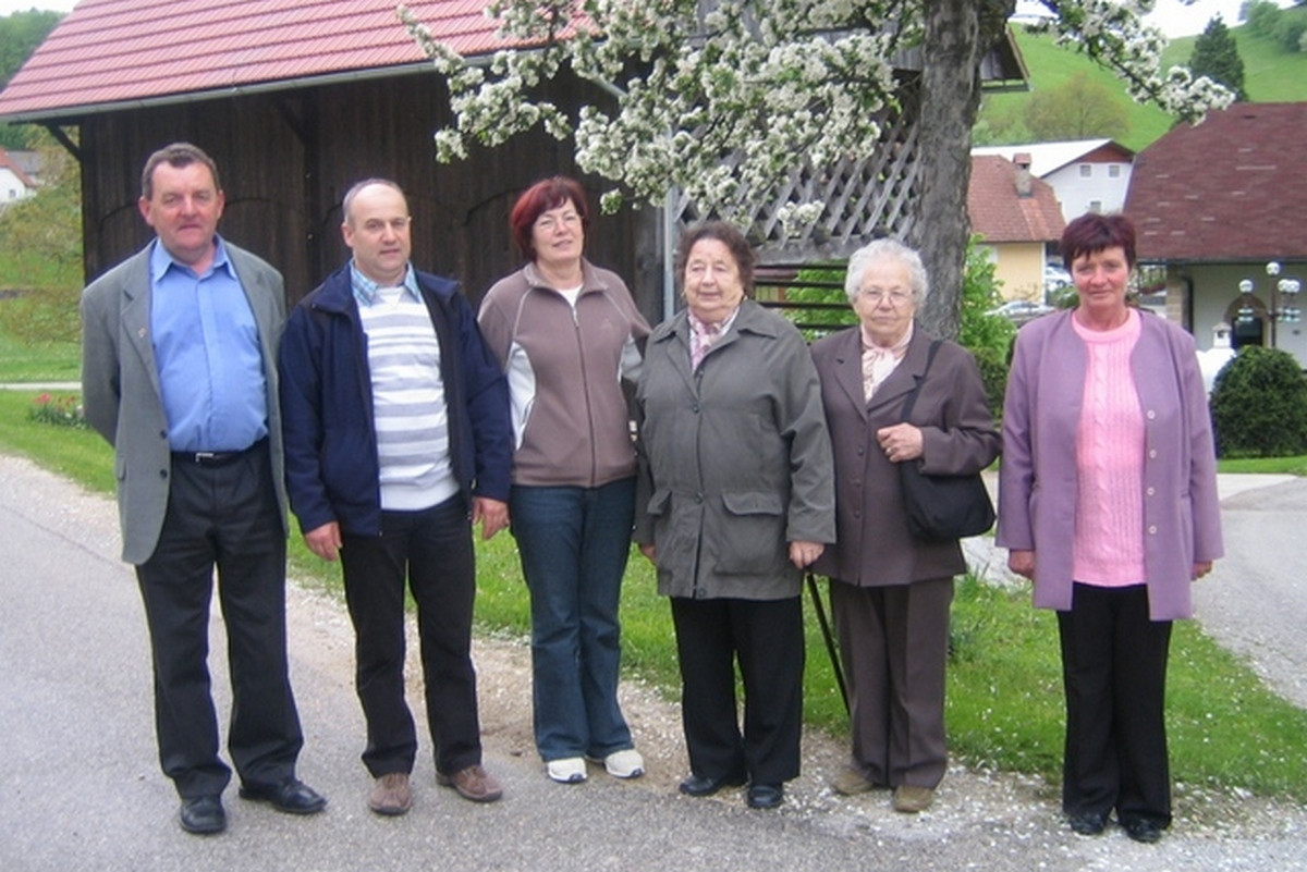 Ljudski pevci iz Trobnega dola