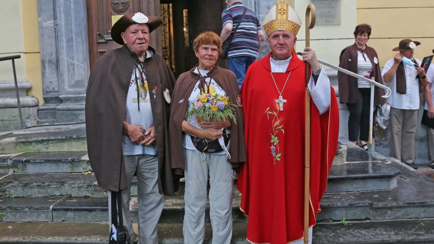 Po prejemu odličja sv. Cirila in Metoda iz rok nadškofa Zoreta 