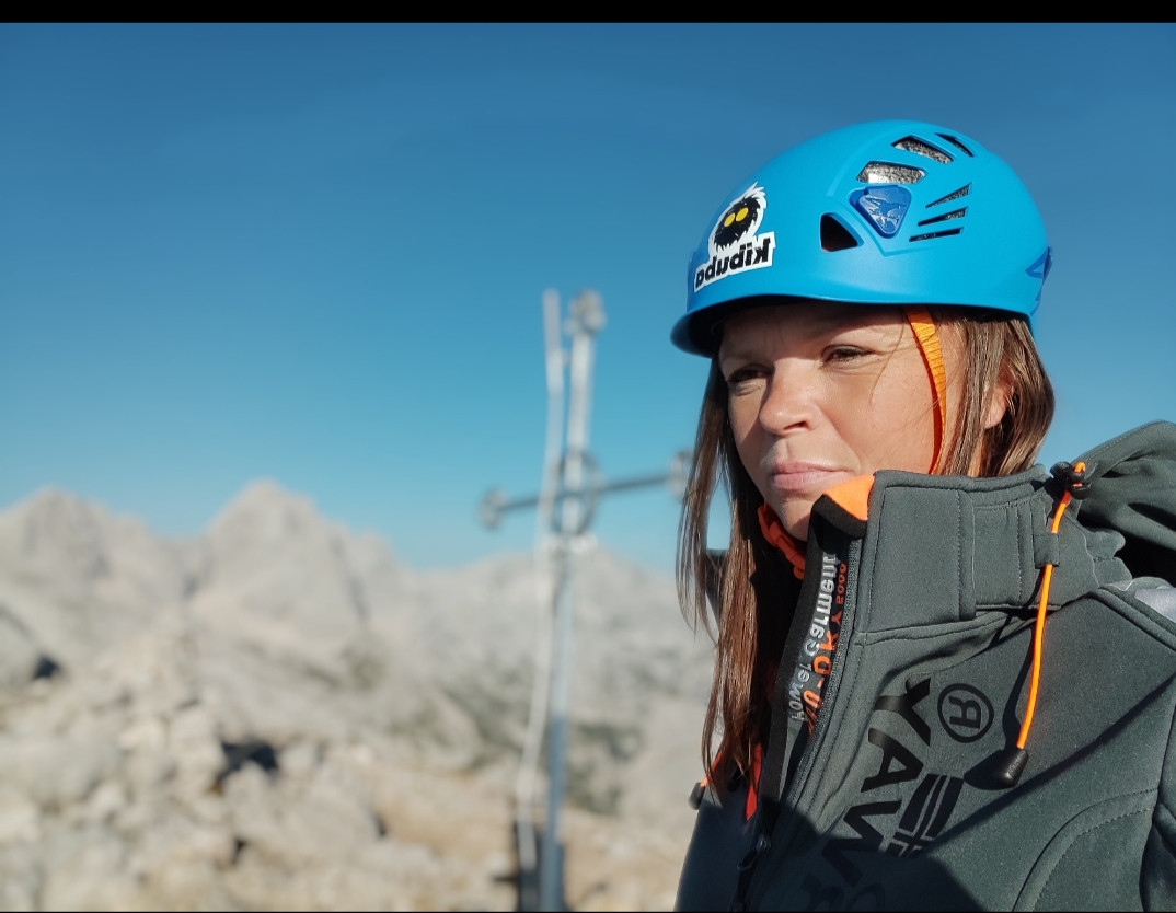 Martina Piskar zelo rada hodi v hribe. 