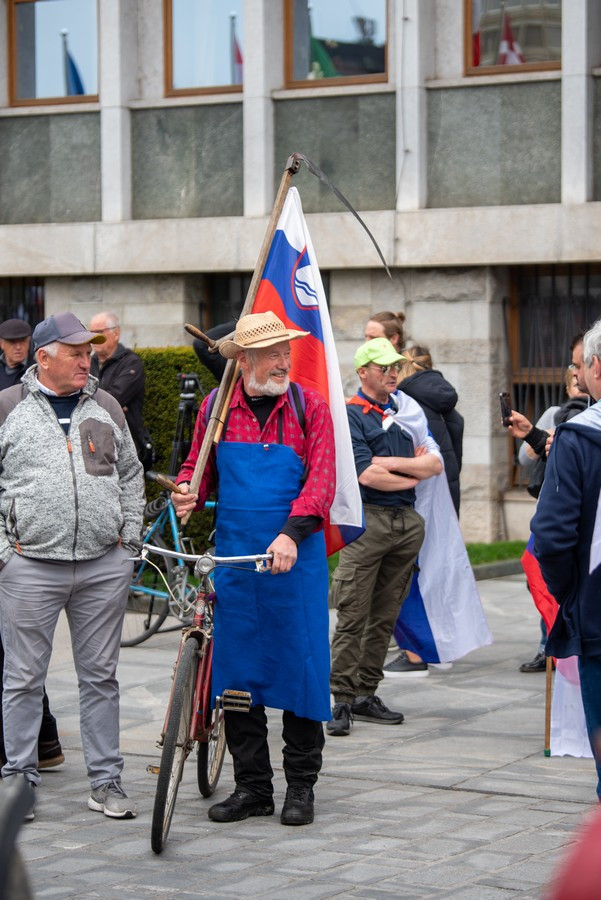 Protest kmetov
