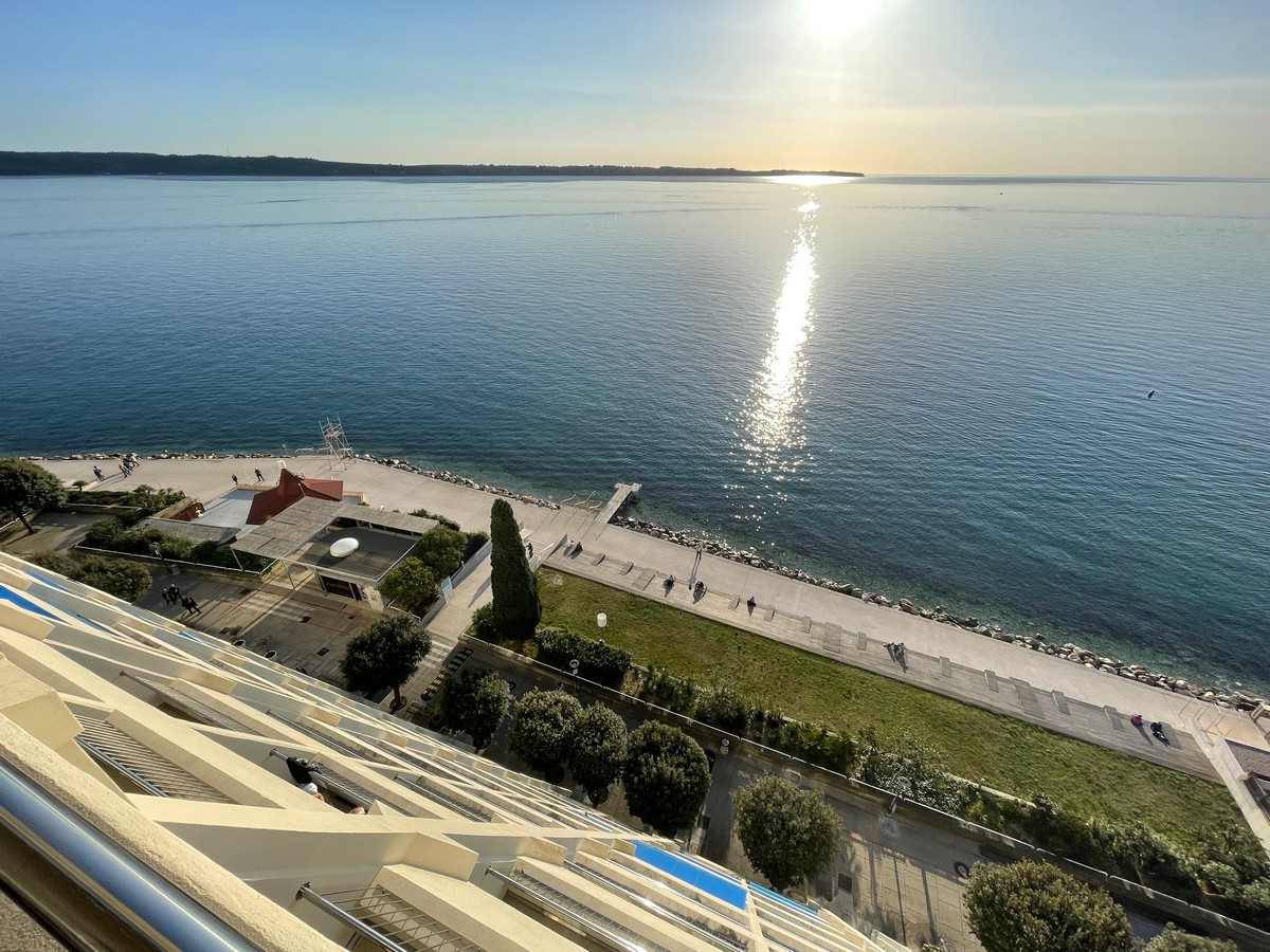 Sonce in morje v Bernardinu