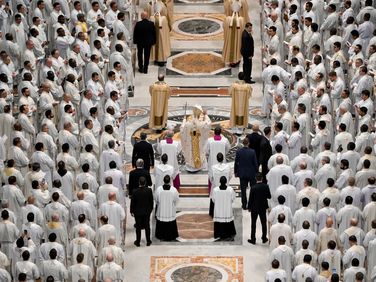 Krizmena maša v vatikanski baziliki