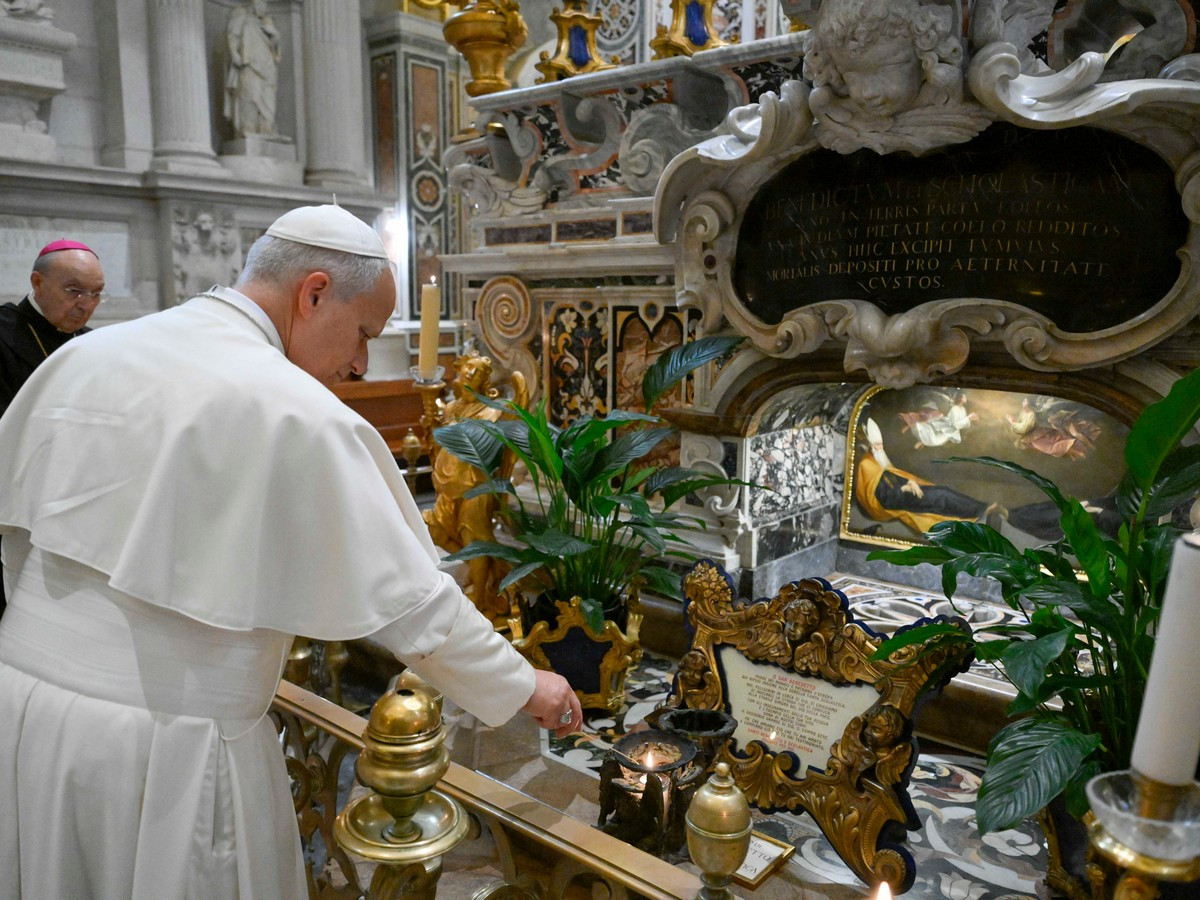 Na grobu sv. Benedikta
